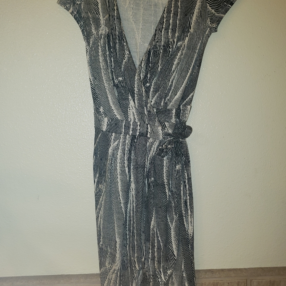 Banana Republic Black and White Wrap Dress